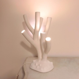 estudio stendhal mobiliario lampara coral blanco miniatura